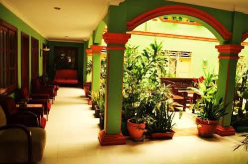Mahadria Hotel 세랑 외부 사진